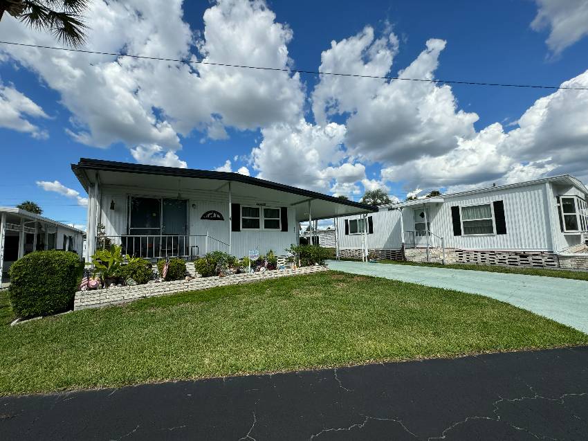 315 Murray Drive a Lakeland, FL Mobile or Manufactured Home for Sale